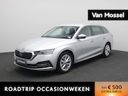Skoda Octavia - Combi 1.0 TSI 81kW Clever | TREKHAAK | NAVIGATIE | PARKEERSE