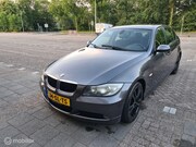 BMW 3-serie - 320i Executive voor Export