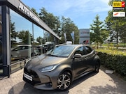 Toyota Yaris - 1.5 Hybrid 115 STYLE COMFORT/PARKEERSENS/DODE HOEK/STOEL-EN