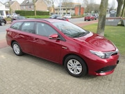Toyota Auris - 1.8 Hybrid Dynamic zeer nette station wagen met onderhouds p