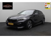 BMW 1-serie - 118i 2024 | M Sport Pro Pack | Schuifkantel Dak | Digitaal D