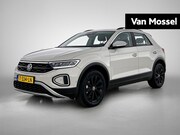 Volkswagen T-Roc - 1.5 TSI Life Business | 150 PK | Digital Cockpit | Black Sty