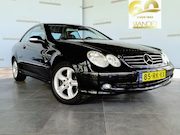 Mercedes-Benz CLK-Klasse - CLK 200 KOMPRESSOR Coupé 200 K. Avantgarde
