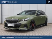 BMW 5-serie - 530e M Sport Automaat / Trekhaak / Panoramadak / Comfort Acc
