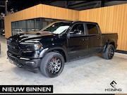 Dodge Ram - 5.7 V8 4x4 Crew Cab Limited Night. 22 inch. HUD. Luchtvering