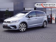 Volkswagen Touran - 1.5 TSI DSG R-Line Black st/ 7Pers./Panodak /trekhaak wegkl.