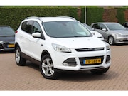 Ford Kuga - 1.5 Titanium 150pk / Nieuwe Distributieriem / Trekhaak / Nav