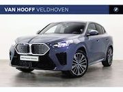 BMW iX2 - xDrive30 M Sport / Sportstoelen / Comfort Access /