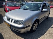 Volkswagen Golf - 1.6-16V