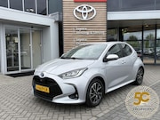 Toyota Yaris - 1.5 Hybrid First Edition NAVI KEYLESS LED NL-AUTO CLIMA LM-V