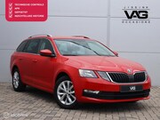 Skoda Octavia - Combi 1.5 TSI Automaat Trekhaak Stoelverwarming CarPlay