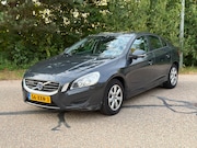 Volvo S60 - 1.6 T3 Kinetic Airco Dodehoek Detectie Navi NAP