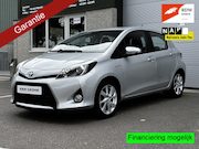 Toyota Yaris - 1.5 Full Hybrid Dynamic Keyless Camera Cruise Trekhaak Bleut