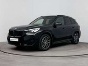 BMW X1 - sDrive20i M Sport Automaat / Sportstoelen / Achter