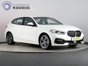 BMW 1-serie - 118i Executive Edition (NL-Auto / Afn. trekhaak / Digitaal d