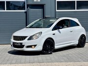 Opel Corsa - 1.4-16V Cosmo *OPC-LINE*CRUISE*LEER