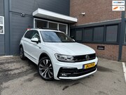 Volkswagen Tiguan - 2.0 TSI 4Motion Highline R-Line|Pano|Memory