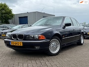 BMW 5-serie - 520i Executive | leer | Pano | Memory