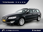 Volvo V70 - 2.0 T4 Inscription Edition | Leder | Trekhaak | Panorama dak