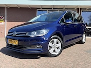 Volkswagen Touran - 1.5 TSI Highline 7p | Trekhaak | Adapt. Cruise | Clima | Sto