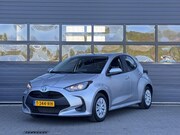 Toyota Yaris - 1.5 HYBRID ACTIVE I AUTOMAAT I APPLE CARPLAY I P-CAMERA I AD