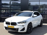BMW X2 - SDrive18i M-Sport Shadowline Pano Headup NL Auto