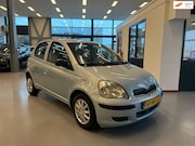 Toyota Yaris - 1.0 VVT-i Idols MMT | Automaat | Rijklaar | Zuinig | Zorgelo