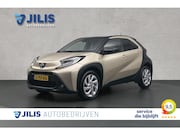 Toyota Aygo X - 1.0 VVT-i S-CVT first | Camera | Stoelverwarming | LED kopla