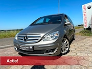 Mercedes-Benz B-klasse - AUTOMAAT AIRCO XENON PANO NAVI SCHERM LEDER VELGEN