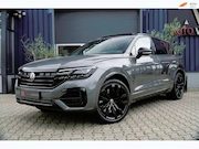 Volkswagen Touareg - 3.0 TSi 4MOTION R LUCHTVERING|TREKHAAK|PANO