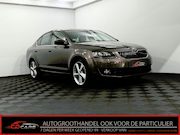 Skoda Octavia - 1.8 TSI Greentech Elegance Clima, Navi, Parkeersensoren, Sto