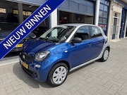 Smart ForFour - 1.0 Essential Edition NL AUTO.