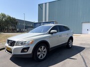 Volvo XC60 - 3.0 T6 AWD Momentum 4X4 Automaat 320 PK. Onverwoestbare auto