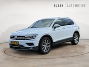Volkswagen Tiguan - 1.5 TSI ACT Highline Business R Panoramadak | Camera