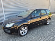 Ford Focus - Wagon 2.0-16V Titanium leder trekhaak clima