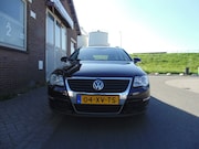 Volkswagen Passat - 2.0 FSI Comfortline Business AIRCO NAVI