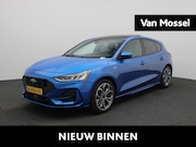 Ford Focus - Hybrid ST Line Style | Panoramadak | 18 inch | Winter Pack |