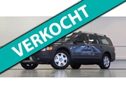 Volvo XC70 - 2.5 T Momentum Leder Trekhaak APK 12-03-2027 Garantie