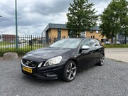 Volvo V60 - 1.6 T3 R-Design - Trekhaak - Automaat