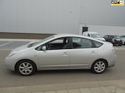 Toyota Prius - 1.5 VVT-i Tech Edition NAVI CAMER