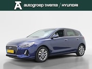 Hyundai i30 - 1.4 T-GDI Premium | Navigatie | LED | Camera | Keyless