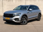 Volkswagen Touareg - 3.0 TSi V6 | Black Edition | 4MOTION R-line velgen | Pano | 