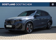 BMW iX1 - eDrive20 M Sport / Panoramadak / Trekhaak / Sportstoelen / A