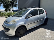 Peugeot 107 - 1.0-12V / /Dealer onderhouden /blueth