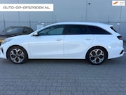 Kia Ceed - 1.6 CRDi Pano Automaat Leer Camera Navi Clima Cruise