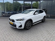 BMW X2 - sDrive20i 192pk M-Sport, LED, Schuifdak, HUD, NaviPro, Stoel