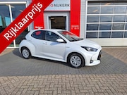 Toyota Yaris - 1.5 Hybrid Active met parelmoer metallic