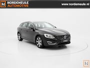 Volvo V60 - 2.0 D4 OCEAN RACE. TREKHAAK, AUT, DEALER ONDERHOUDEN