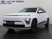 Hyundai Kona - Long Range Pure Edition 64.8 kWh Navigatie| Stoelverwarming 