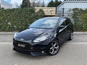 Ford Focus - Wagon 2.0 EcoBoost ST-3 * Navi * Camera * Dealerond. * Nette